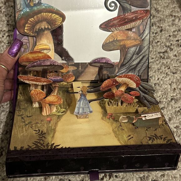 2010 DiscontinuedUrban Decay Disney Alice in Wonderland Eyeshadow Palette *READ* - Picture 2 of 5